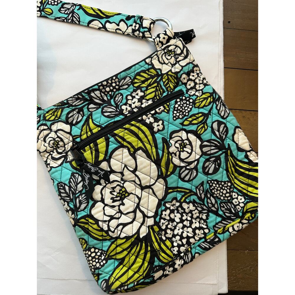 Vera Bradley Island Blooms Retired Crossbody Purse - Picture 3 of 4